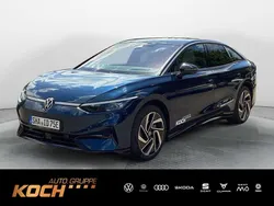 Aquamarinblau metallic/schwarz Gebraucht 2024 VW ID.7 Pro Limousine | 53.990 €