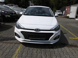 Weiß Gebraucht 2020 Hyundai i20 Select Limousine | 9.700 € (Superpreis)