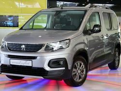 Grau Gebraucht 2023 Peugeot Rifter Allure Van / Kleinbus | 23.950 € (Fairer Preis)