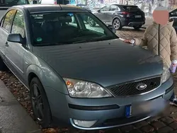 Blau Gebraucht 2005 Ford Mondeo Limousine | 2.500 € (Teuer)