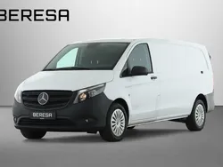 Weiß Gebraucht 2023 Mercedes Vito Van / Kleinbus | 30.083 € (Superpreis)