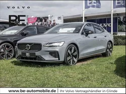Grau Gebraucht 2024 Volvo S60 Ultimate Limousine | 41.950 € (Fairer Preis)