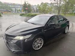Schwarz Gebraucht 2019 Toyota Camry Limousine | 14.200 €