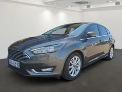 Grau Gebraucht 2016 Ford Focus Titanium Limousine | 6.799 € (Guter Preis)