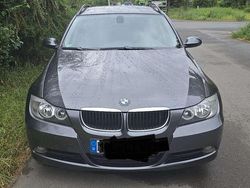 Grau Gebraucht 2007 BMW 320 Kombi | 2.950 € (Superpreis)