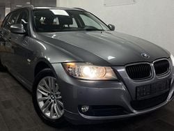 Grau Gebraucht 2012 BMW 320 Sport Line Kombi | 9.080 € (Superpreis)