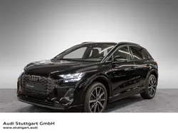 Mythosschwarz metallic Gebraucht 2025 Audi Q4 e-tron Ambiente SUV | 64.960 €