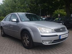 Kristallsilber metallic Gebraucht 2004 Ford Mondeo Ghia Limousine | 990 € (Guter Preis)
