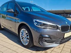 Grau Gebraucht 2019 BMW 218 Gran Tourer Advantage Van / Kleinbus | 14.490 € (Fairer Preis)
