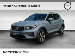 Grau Gebraucht 2022 Volvo XC40 Core SUV | 34.890 € (Guter Preis)