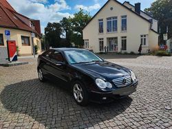 Schwarz Gebraucht 2007 Mercedes C180 Coupé | 3.100 € (Fairer Preis)