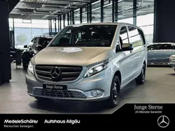 Brillantsilber (metallic) Gebraucht 2021 Mercedes Vito Van / Kleinbus | 39.850 € (Guter Preis)