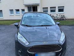 Grau Gebraucht 2016 Ford Fiesta SYNC Edition Kleinwagen | 7.500 € (Fairer Preis)