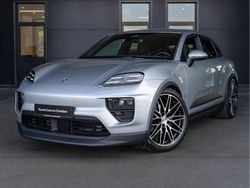 Silber Gebraucht 2025 Porsche Macan 4 Electric Sport SUV | 79.900 € (Guter Preis)