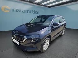 Schwarz Gebraucht 2024 Skoda Karoq SUV | 29.949 € (Guter Preis)