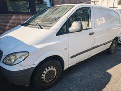 Weiß Gebraucht 2006 Mercedes Vito Van / Kleinbus | 3.800 €