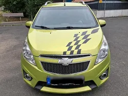 Grün Gebraucht 2011 Chevrolet Spark Kleinwagen | 2.100 € (Fairer Preis)