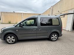 Grau Gebraucht 2012 VW Caddy Edition Van / Kleinbus | 8.450 € (Etwas zu teuer)
