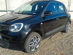 Schwarz Gebraucht 2022 Renault Twingo Zen Kleinwagen | 11.800 € (Fairer Preis)
