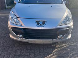 Silber Gebraucht 2006 Peugeot 307 Kleinwagen | 900 € (Superpreis)
