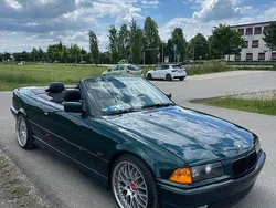 Grün Gebraucht 1994 BMW 325 Cabriolet Sport Line Cabrio | 11.000 €