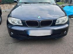 Blau Gebraucht 2005 BMW 120 Kleinwagen | 1.750 € (Teuer)