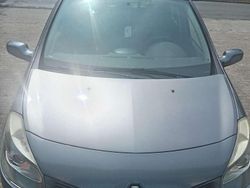 Grau Gebraucht 2008 Renault Clio GrandTour Dynamique Kombi | 1.250 € (Fairer Preis)