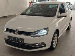 Pure white Gebraucht 2015 VW Polo LOUNGE Limousine | 11.750 € (Etwas zu teuer)