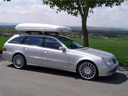 Silber Gebraucht 2005 Mercedes E220 Van / Kleinbus | 8.222 €