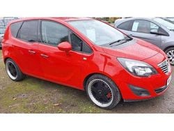 Marsrot Gebraucht 2011 Opel Meriva Van / Kleinbus | 3.450 € (Superpreis)