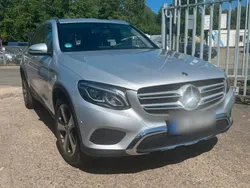 Grau Gebraucht 2018 Mercedes GLC220 SUV | 34.999 € (Etwas zu teuer)