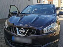 Violet Gebraucht 2011 Nissan Qashqai SUV | 4.499 € (Superpreis)