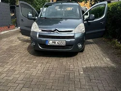 Grau Gebraucht 2012 Citroën Berlingo Van / Kleinbus | 5.999 € (Fairer Preis)