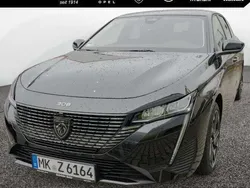 Schwarz / Gebraucht 2025 Peugeot 308 Allure Kombi | 28.490 €