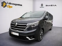 Grau Gebraucht 2023 Renault Trafic Van | 38.290 € (Fairer Preis)
