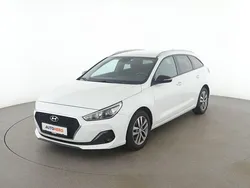 Weiß Gebraucht 2019 Hyundai i30 Passion Kombi | 13.040 € (Fairer Preis)