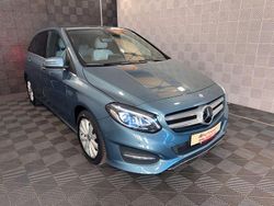 Blau Gebraucht 2015 Mercedes B200 Style Van / Kleinbus | 16.440 € (Fairer Preis)
