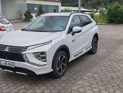 Weiß Gebraucht 2023 Mitsubishi Eclipse Cross Plus SUV | 30.990 € (Etwas zu teuer)