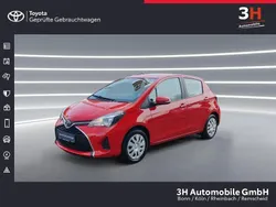 Rot Gebraucht 2016 Toyota Yaris Comfort Limousine | 12.990 € (Teuer)