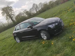 Schwarz Gebraucht 2011 Audi A1 Attraction Kleinwagen | 7.900 € (Fairer Preis)