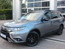 Grau Gebraucht 2019 Mitsubishi Outlander Active SUV | 19.900 € (Fairer Preis)