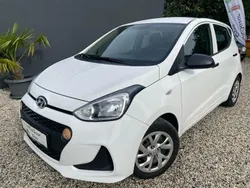 Polar white / sol Gebraucht 2017 Hyundai i10 Basis Kleinwagen | 5.995 € (Etwas zu teuer)