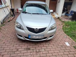 Silber Gebraucht 2004 Mazda 3 Comfort Limousine | 1.600 € (Fairer Preis)