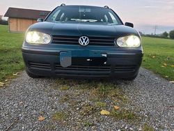 Grün Gebraucht 2001 VW Golf IV Highline Kombi | 2.399 € (Fairer Preis)