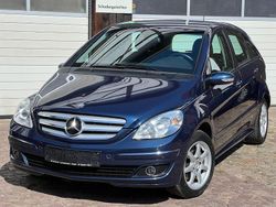 Blau Gebraucht 2007 Mercedes B180 Van / Kleinbus | 7.000 €