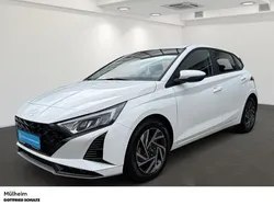 Weiß Gebraucht 2024 Hyundai i20 Trend Limousine | 18.650 € (Fairer Preis)