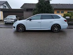 Grau Gebraucht 2016 Cupra Leon Limousine | 16.000 € (Guter Preis)