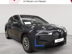 Sophistograu brillanteffekt metallic Gebraucht 2022 BMW iX SUV | 45.990 € (Guter Preis)