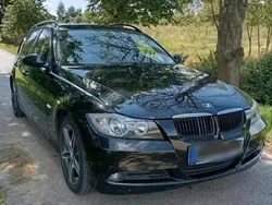 Schwarz Gebraucht 2007 BMW 320 Kombi | 3.350 € (Fairer Preis)