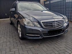 Grau Gebraucht 2012 Mercedes E250 Kombi | 13.900 € (Etwas zu teuer)